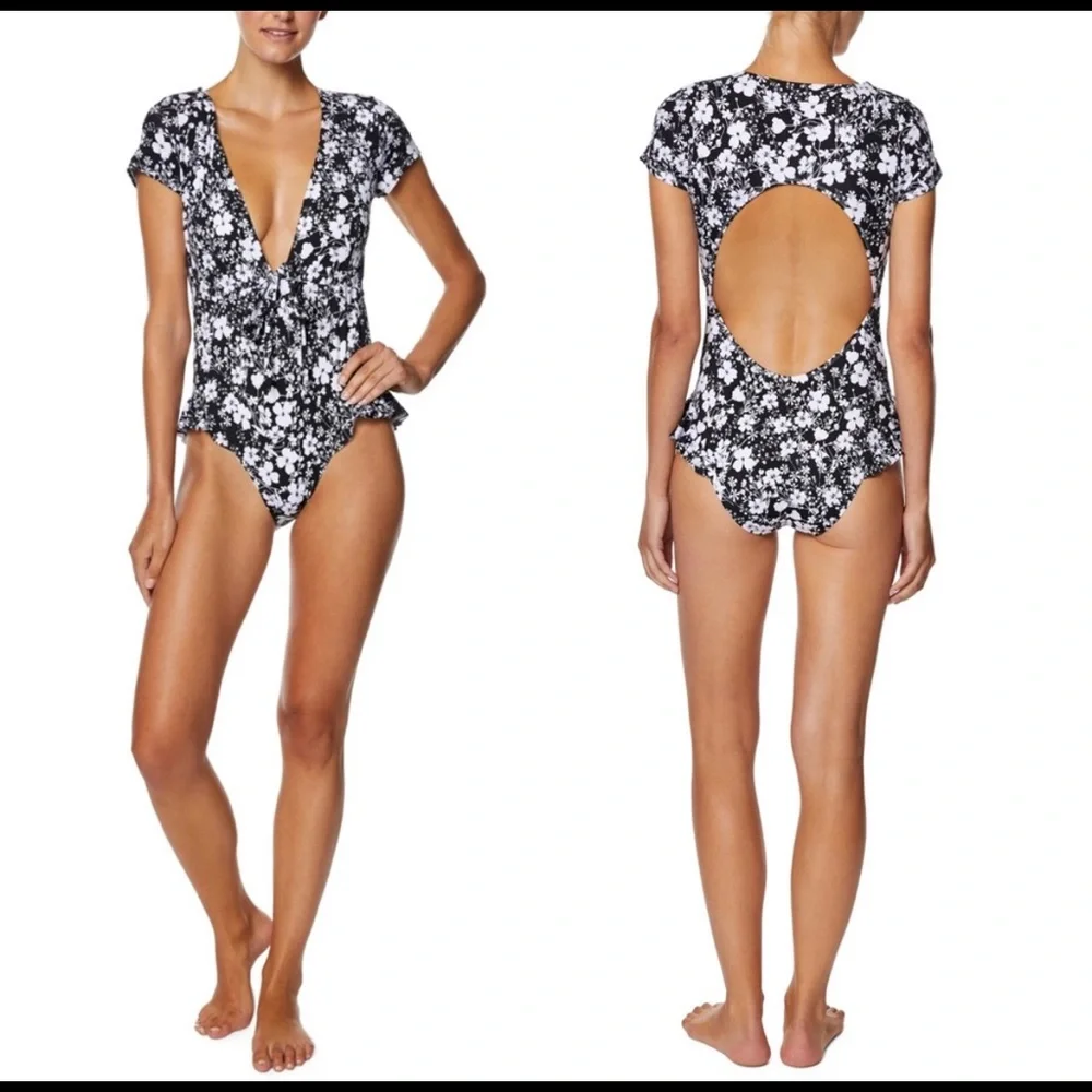 New Avec Les Filles floral short sleeved onepiece swimsuit medium